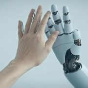 mano robótica táctil