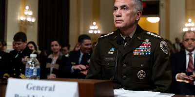 Ex jefe de la NSA en OpenAI